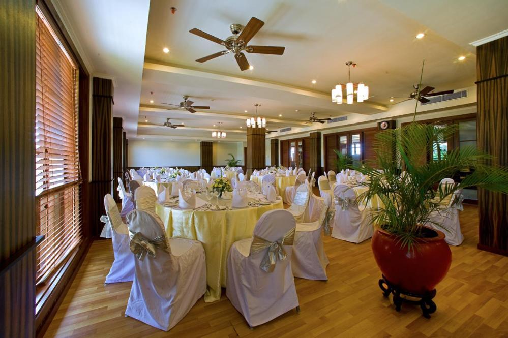 New Kuta By Lorin Hotel